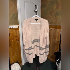 Urban Heritage | Cream Cardigan